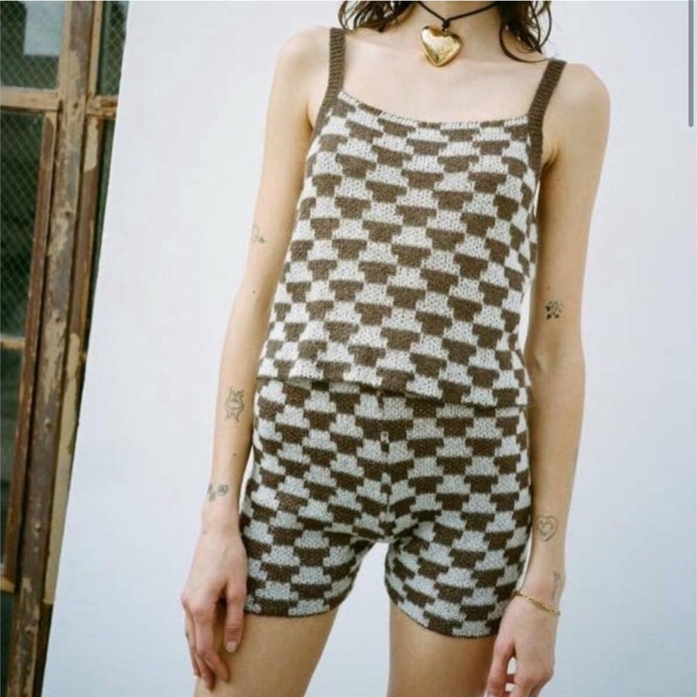 Lisa Says Gah Wool Blend Checkered Knit Shorts medium / large brown white